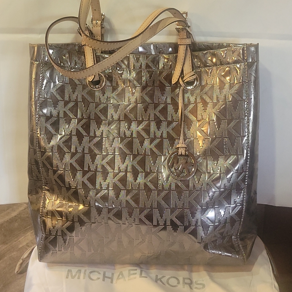 Michael  Kors  Purse